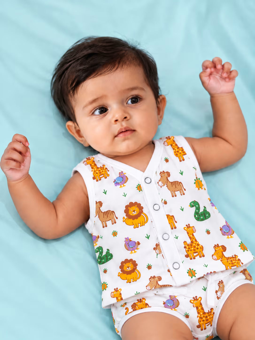 👶 Newborn Muslin Sleeveless  Jabla with Nappy Set – Safari Friends Print