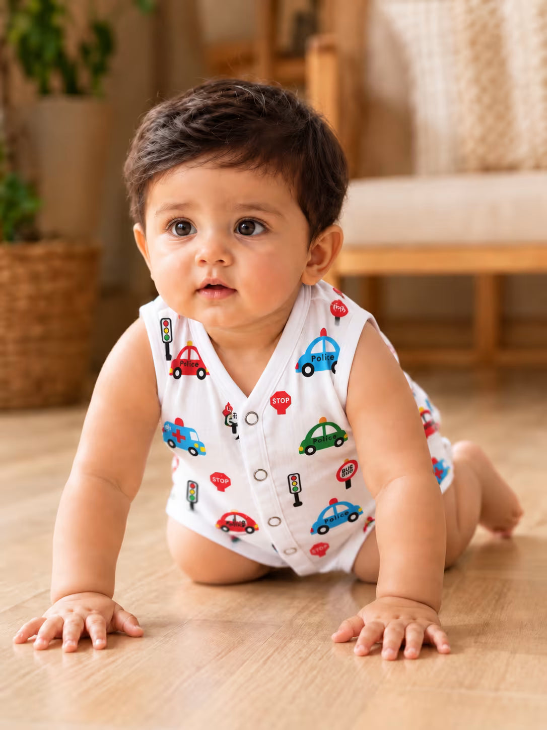👶 Newborn Muslin Sleeveless  Jabla with Nappy Set – Vehicle Print